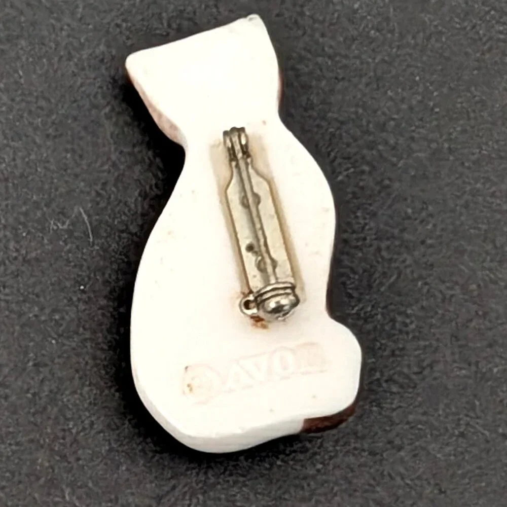 Vintage Avon porcelain cat pin